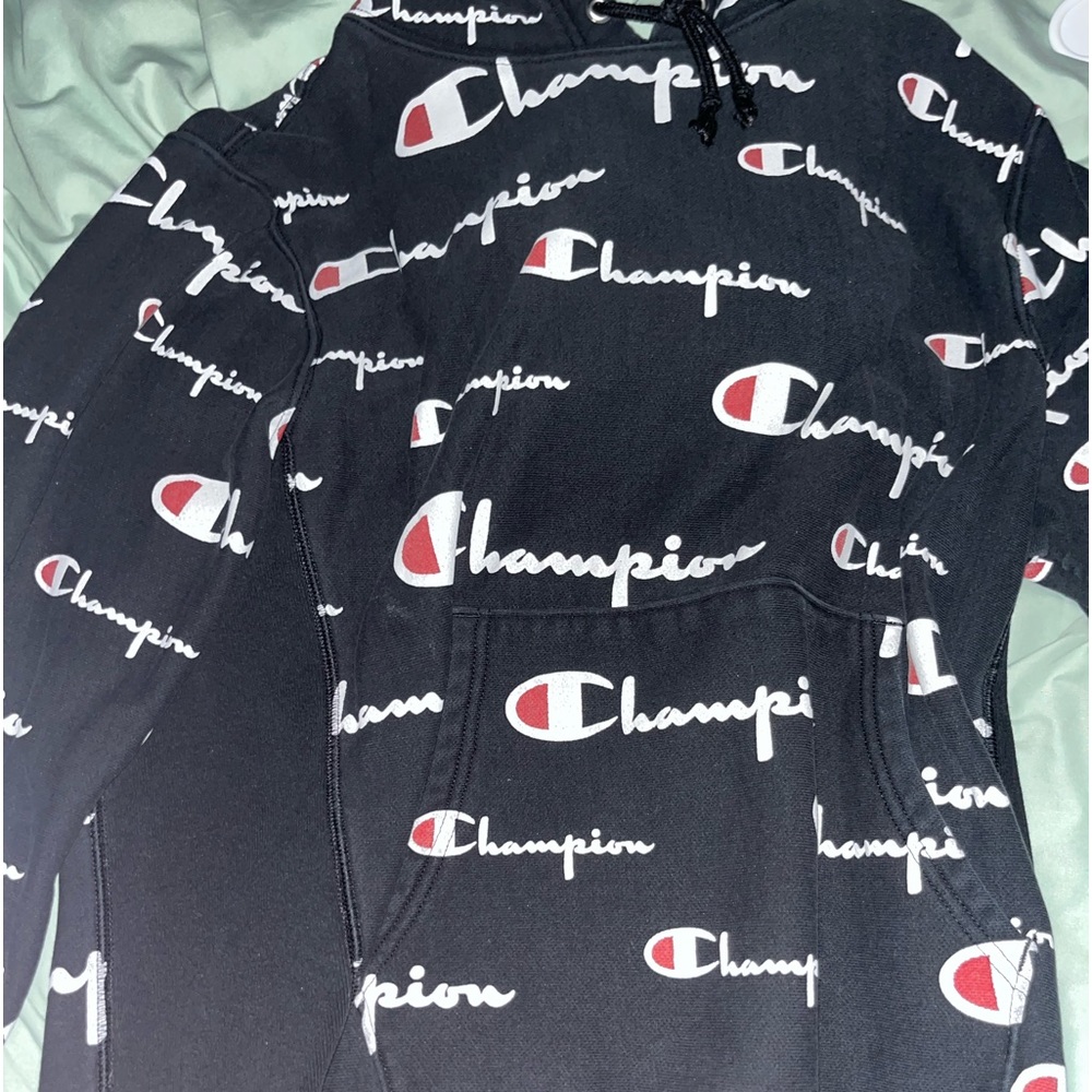 black champion hoodie